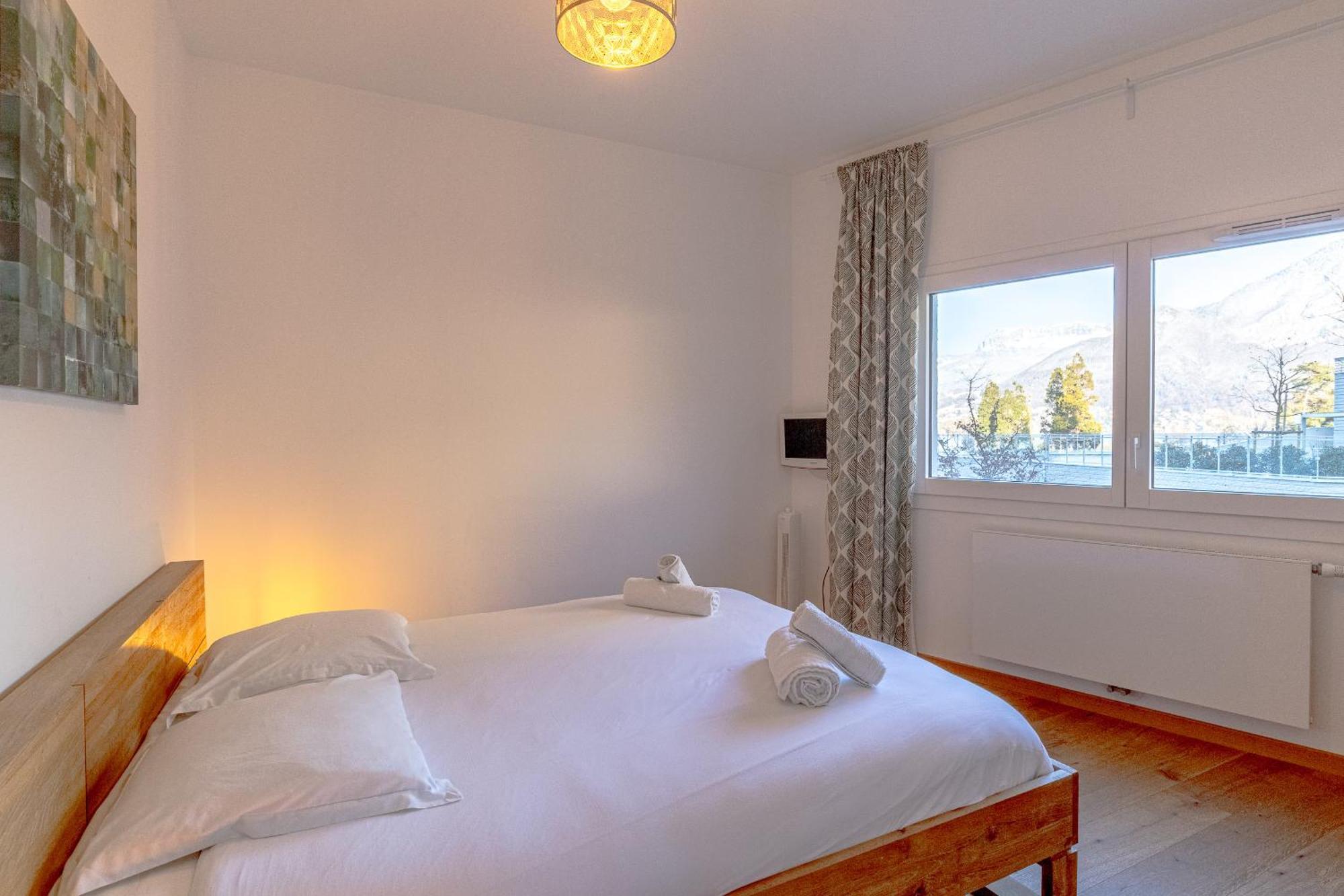 Reflet Du Veyrier 4 Etoiles - Proche Lac & Vieille Ville, Garage Prive, Secteur Recherche Annecy Exterior photo