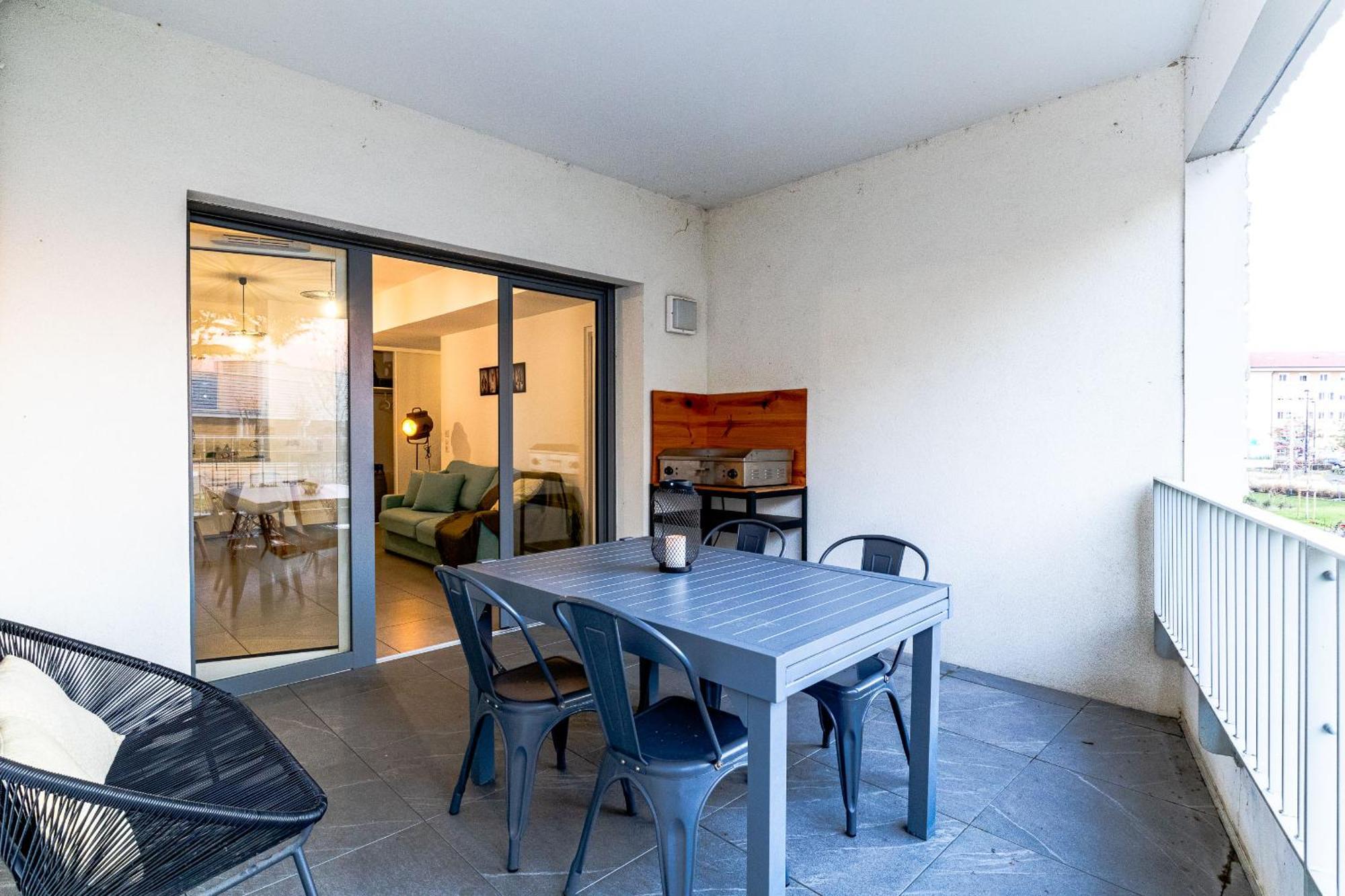 Reflet Du Veyrier 4 Etoiles - Proche Lac & Vieille Ville, Garage Prive, Secteur Recherche Annecy Exterior photo